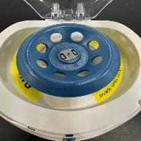 VWR Mini Centrifuge image 3